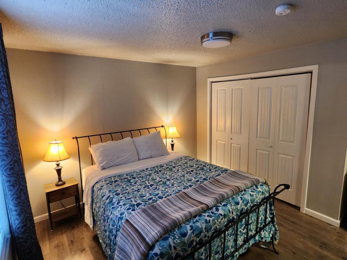 Nightshade Bnb Anchorage Exterior foto